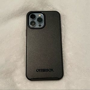 Pre loved iPhone 13 pro max case